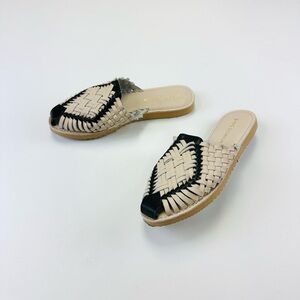 BOG COMET BONE AND BLACK WOVEN LEATHER MULE size 10 womens slide sandals
